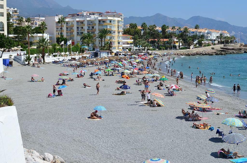 Apartamento Toboso Lena Nerja Eksteriør bilde